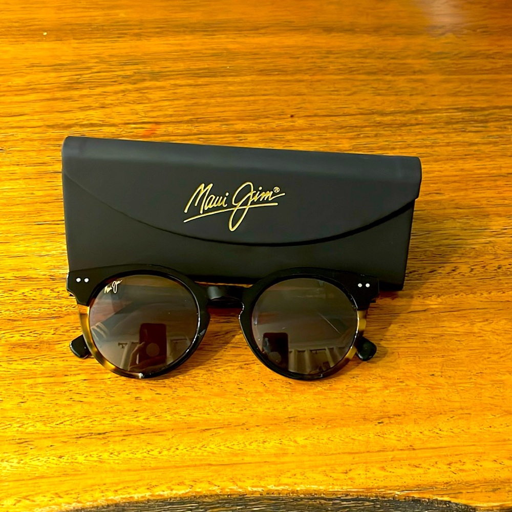 Maui Jim style 861-10 polarized
